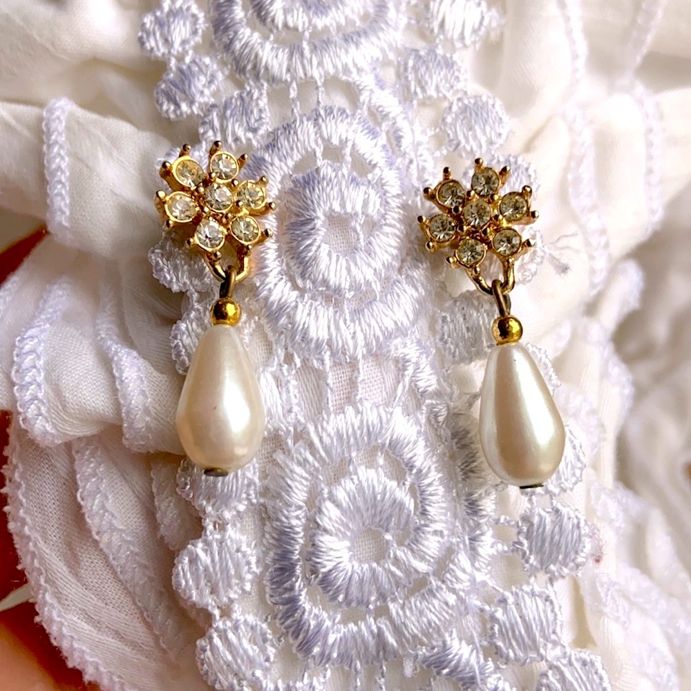 Vintage Tear Drop Earrings